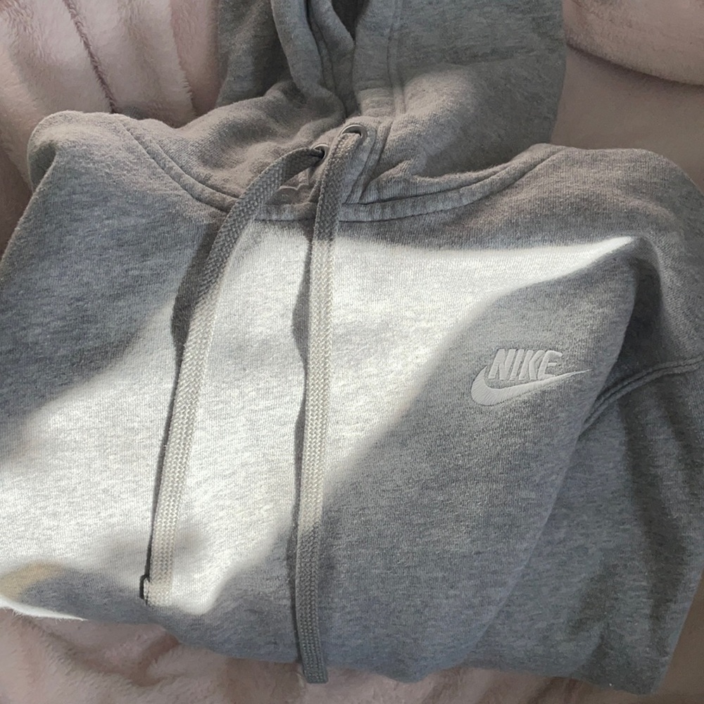 grey nike hoodie